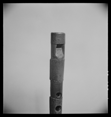 Détail de flûte à bloc antérieur à quatre trous antérieurs la vignette