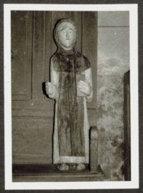 C.3.2.54.1.002. Chapelle Saint-Pierre, statue de moine la vignette