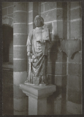 J.2.5.01.1.001. Statue de Saint Etienne la vignette