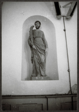 B.3.5.01.004. Statue de Saint A contre le mur latéral gauche (French) thumbnail