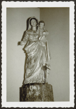 E.2.2.12.1.1.003. Statue de bois dans la chapelle la vignette