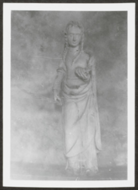 B.3.1.01.1.007. Statue de sainte tenant le livre et la palme du martyre (French) thumbnail