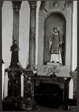 C.3.2.28.1.1.003. Église Saint-Martin, statues de Saint Gilles et d'un moine la vignette