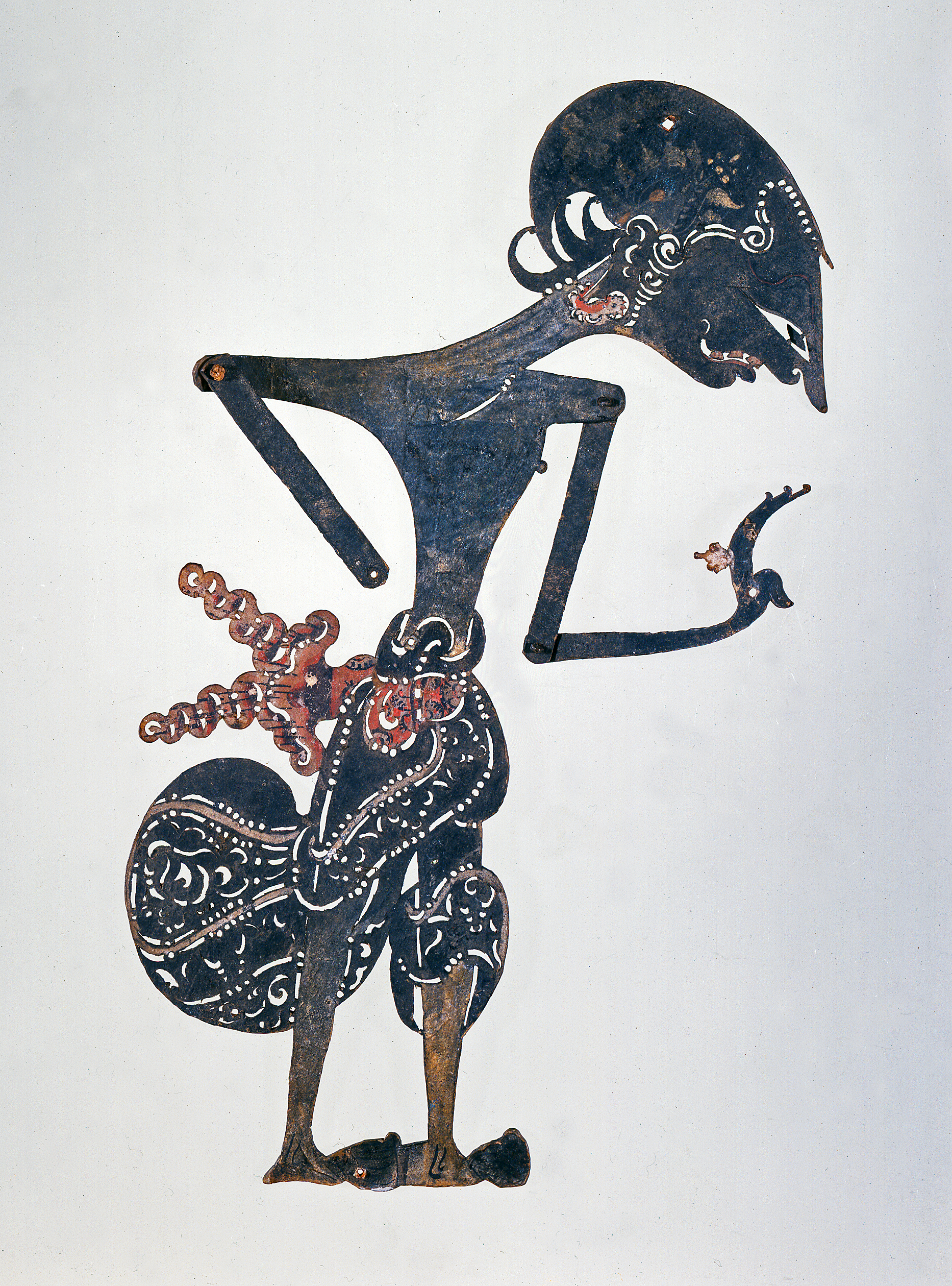 Figure 3 - Marionnette wayang kulit représentant le
                Prince Panji. Musée national du Danemark, Inv. No. Ha.1 ©
                Courtesy National Museum Copenhagen